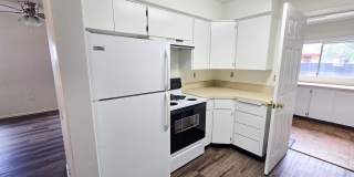 RENT SPECIAL: $750 Off First Full Month's Rent With One Year Lease! ~ Marks 950 RENT SPECIAL: $750 Off First Full Month's Rent With One Year Lease! ~ Marks 950 Gallery 9