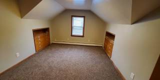 Charming 4-Bedroom Property in Prime Location Gallery 28