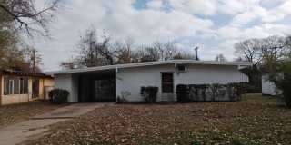 New Paint  New laminate flooring throughout home!! Gallery 1