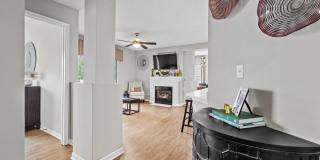 Avana Lexington Gallery 13