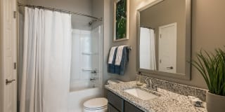 Vintage Foxland Apartments Gallery 17