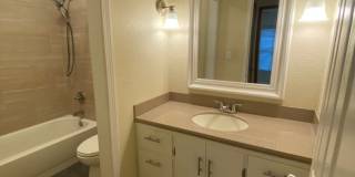 3 bed 2 bath 2 car garage house, freshly repainted Gallery 10