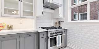 Historic Charm 2 Bed 1 Bath Condo on First Hill Gallery 7