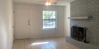 2 BEDROOM DUPLEX, LAWN CARE AND WATER INCLUDED 2 BEDROOM DUPLEX, LAWN CARE AND WATER INCLUDED Gallery 3