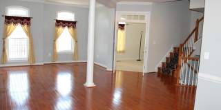 24907 EARLSFORD Drive Gallery 16