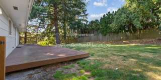 Two-Bedroom Ranch-Style Home in Bonny Slope! Gallery 21