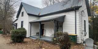 Spacious 1 Bedroom in Tri-plex House on Boulevard Gallery 1
