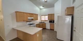4 Bed, 2 Bath, 2 Car Garage For Rent! Gallery 7