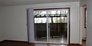 2bd/1ba Apartment - W/S/G & Landscaping Maintenance Included! Move in Special! Gallery 7