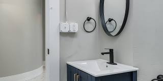 Elegant Renovation! HUGE 1 Bed 1 Bath Available Now! Gallery 74