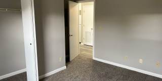 Elston Point Gallery 17