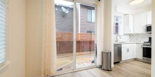 10547 Midvale Avenue North - DUnit D Gallery 6