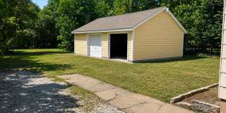 Newly Renovated 2 Bedroom 1 Bath Gallery 9