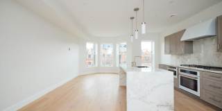 246 Newbury St. Gallery 5