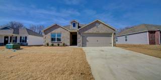 Beautiful Newer 3 Bedroom, 2 Bath Home Move-In Ready Gallery 1