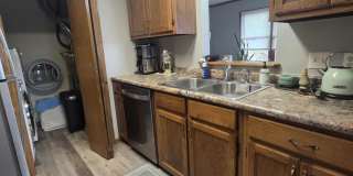 Charming 1 Bed / 1 Bath Duplex – Well-Maintained & Move-In Ready! Gallery 14