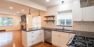 Beautiful 2 Bedroom 2 Bathroom Saint Louis Hills Home Gallery 7