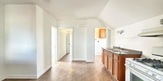 1607 McVicker Gallery 5