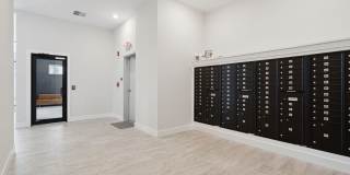 720 Thompson Street Gallery 73
