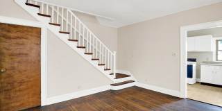 626 North Riley Avenue Gallery 8