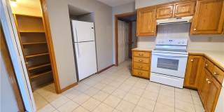 1020 W Cypress Street Gallery 7