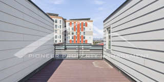 Gorgeous Townhouse with Central AC and Rooftop Deck Gallery 24