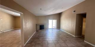 1299 Dogwood Gallery 11