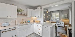 Charming Parkside 2-Bedroom Home Near Daffin Park with Fenced Yard & Patio Gallery 13