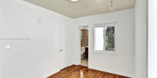 2420 SW 16th St Gallery 24