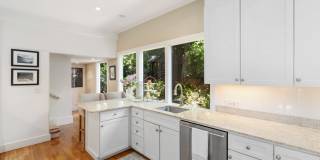 88 Central Avenue Gallery 18