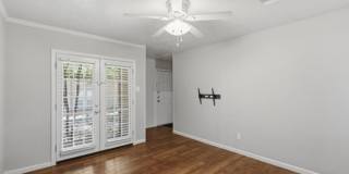 1403 Airline Drive Gallery 4