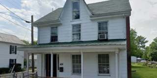Large 3 BEDROOM 1.5 BATH Gallery 1