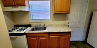 622 E 18th St Gallery 5