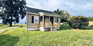 Adorable Cape Cod Gallery 1