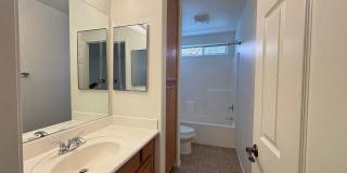 Single Story West Rosamond Home Gallery 22