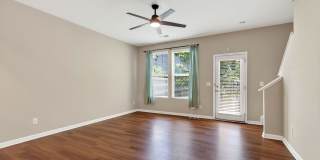 Charming Move-In Ready Townhome in Rustica Oaks! Gallery 15