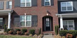 3-Bedroom Townhome with Bonus Room  Resort-Style Amenities -No Pets Gallery 1