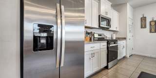 Gorgeous, Almost New Home in Newer Tolleson Neighborhood! Priced just right! Gallery 10