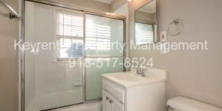 Beautiful 2 Bedroom Remodel! Available Today! Gallery 25