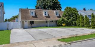 153 Sunrise Lane Gallery 1