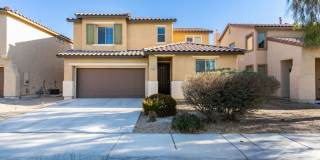 3 bedroom + Den! Ready for immediate move in. - 3 bedroom + Den! Ready for immediate move in. - Gallery 1