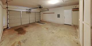 A Very Beautiful and Spacious 3 Bedroom Home in Mustang School District Gallery 16