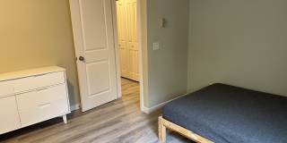 2626 East Madison Street Gallery 7