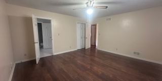 Unique Lyndon area 4 bedroom home with multiple common areas Gallery 29
