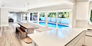 19340 NE 18th Ct Gallery 1