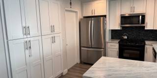 Spacious 3 Bedroom 2 Bath with a Den and Fireplace! Gallery 19