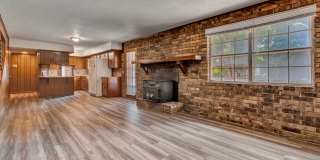 Fabulous 5 bedroom home walking distance to UofA! Gallery 6