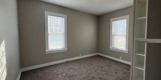 Charming 2 Bedroom Home with Garage on Corner Lot Charming 2 Bedroom Home with Garage on Corner Lot Gallery 9