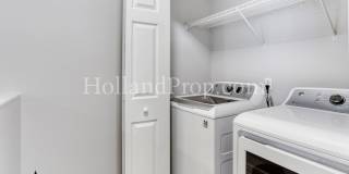 Beautiful 3-Level Hillsboro Townhouse in Quiet Cul-de-sac! Gallery 17