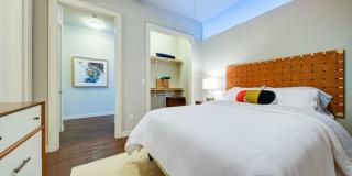 River House Gallery 15